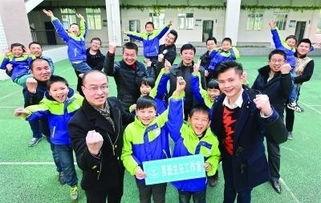 武汉男孩爆料学校视频,揭露校园内幕引发关注  第2张